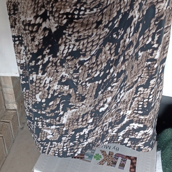 Dana Buchman Snake print Faux Wrap Dress - Picture 4 of 9